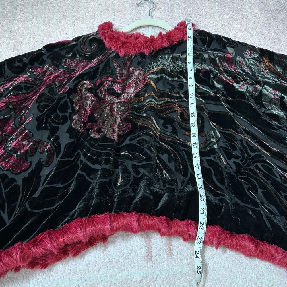 Vintage Black Burgundy Silk Blend Burnout Velvet Poncho Faux Fur Trim OS Flawed - Picture 5 of 16